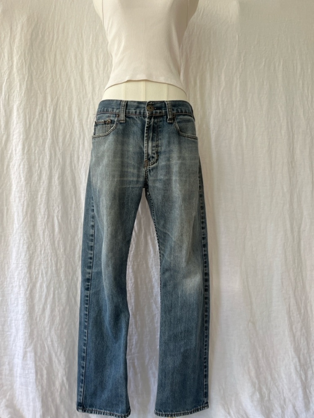 Bullhead Denim Co Straight Leg
Jeans Vintage Fade Blue 30